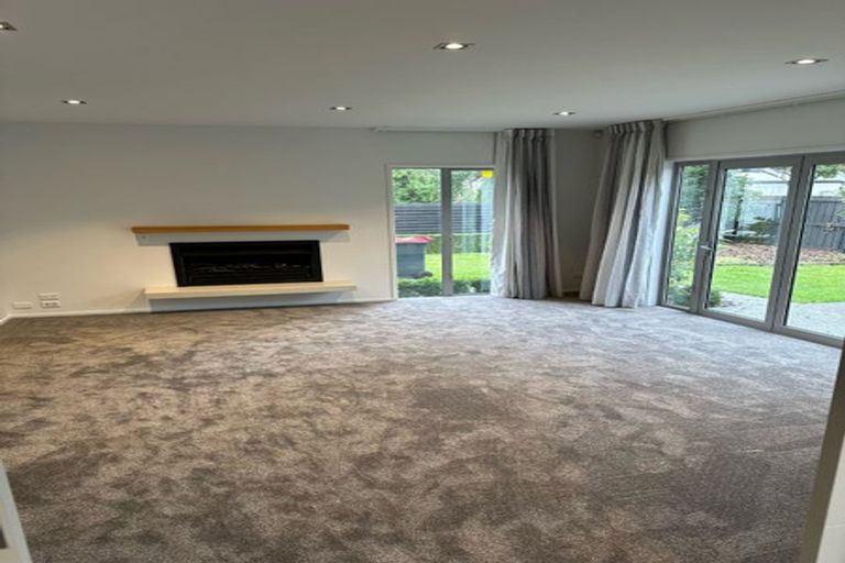 Photo of property in 18 Bryndwr Road, Fendalton, Christchurch, 8052