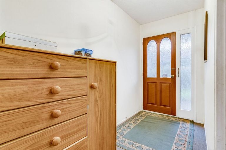 Photo of property in 70 Sarabande Avenue, Redwood, Christchurch, 8051