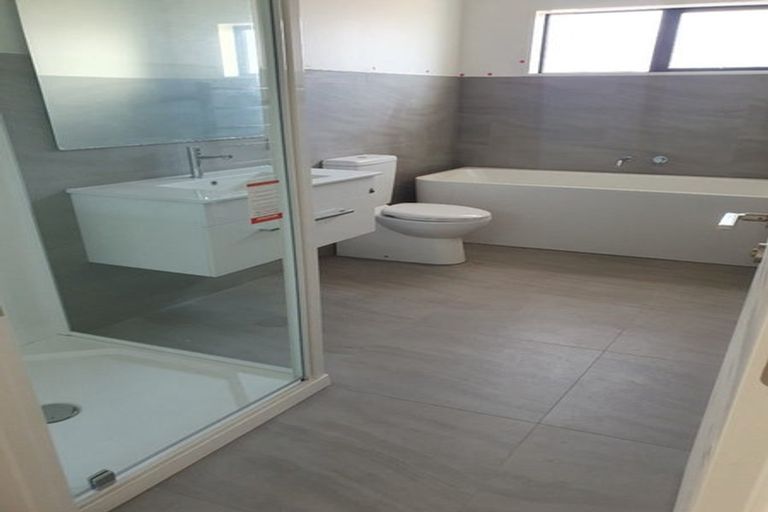 Photo of property in 16 Lenborough Drive, Rolleston, 7614