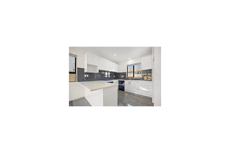 Photo of property in 21 Franklin Avenue, Papatoetoe, Auckland, 2024