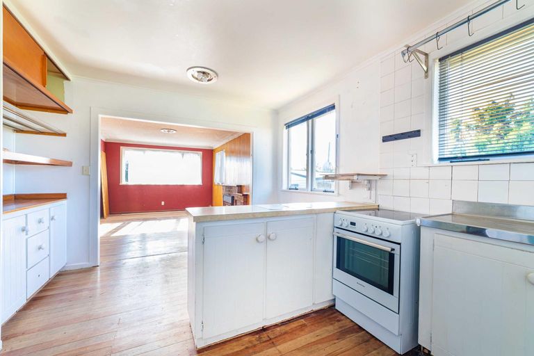 Photo of property in 124 Gloucester Road, Manurewa, Auckland, 2102