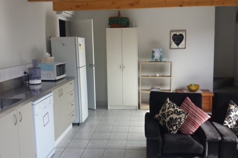 Photo of property in 75b Mandeville Street, Riccarton, Christchurch, 8011