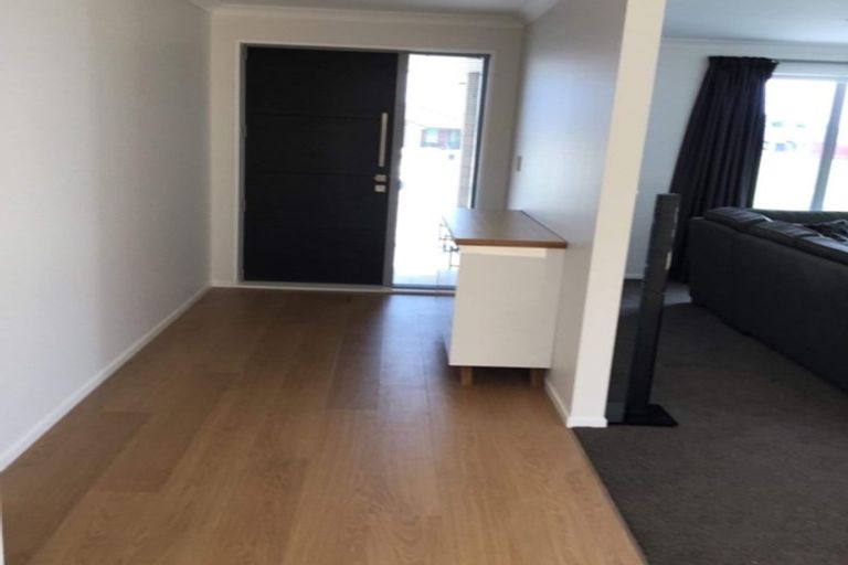 Photo of property in 5 Gladys Place, Levin, 5510