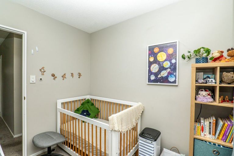 Photo of property in 28 Staveley Street, Avonhead, Christchurch, 8042