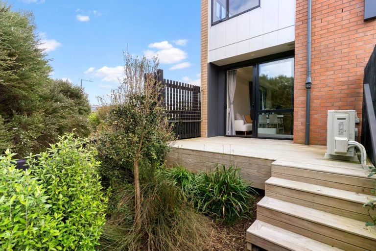 Photo of property in 44e Westgate Drive, Westgate, Auckland, 0614