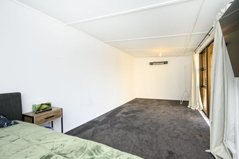 Photo of property in 17 Douglas Street, West End, Palmerston North, 4412