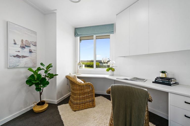 Photo of property in 12 Mike Smith Drive, Cambridge, 3434