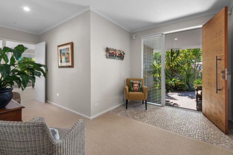 Photo of property in 3 Skippers Close, Haruru, 0204