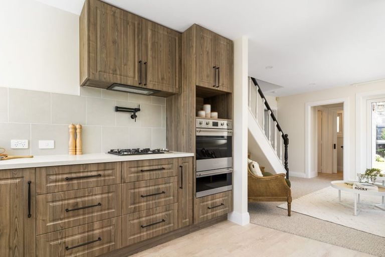 Photo of property in 33 Waller Terrace, Christchurch Central, Christchurch, 8011