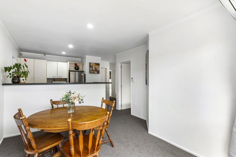 Photo of property in 24a James Road, Manurewa, Auckland, 2102