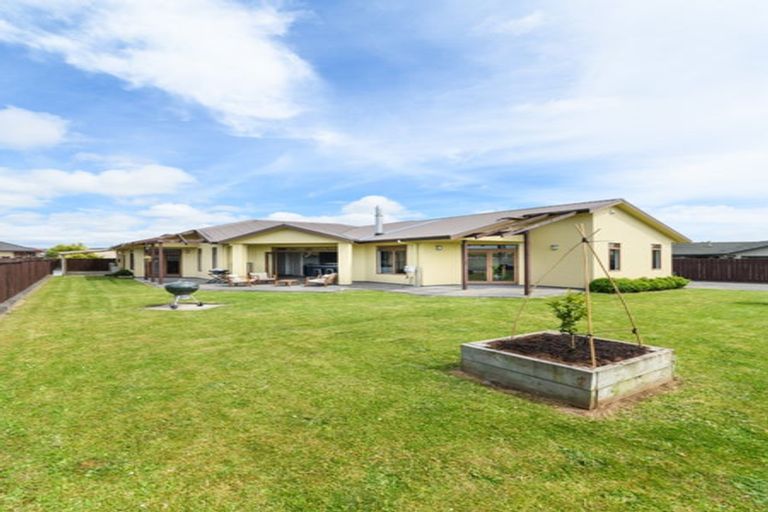 Photo of property in 196 Kelvin Grove Road, Kelvin Grove, Palmerston North, 4414