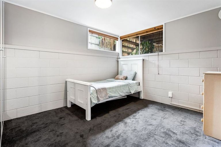 Photo of property in 4 Metcalfe Road, Ranui, Auckland, 0612