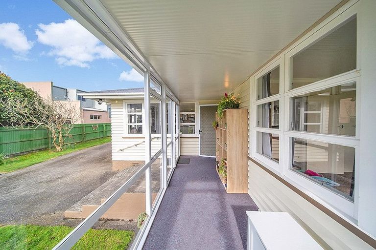 Photo of property in 21 Puriri Street, Hawera, 4610