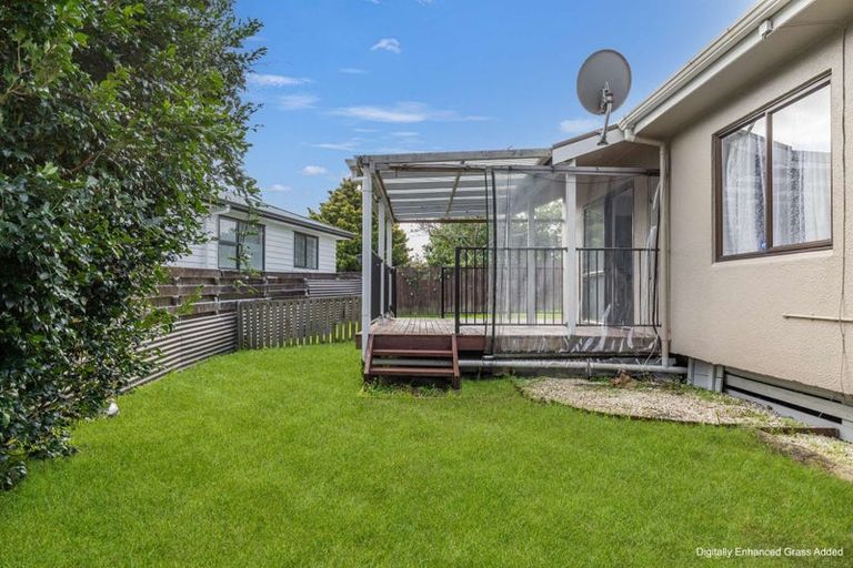Photo of property in 2/17 Mcdougall Street, Manurewa East, Auckland, 2102