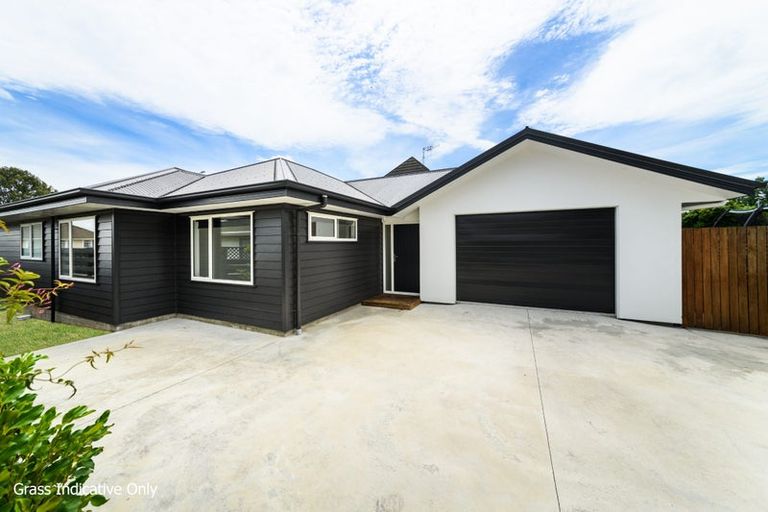 Photo of property in 5a Chelwood Street, Takaro, Palmerston North, 4412