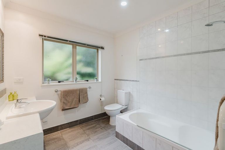 Photo of property in 20a Alison Street, Hamilton Lake, Hamilton, 3204