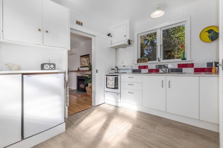 Photo of property in 22 Dale Road, Raumati South, Paraparaumu, 5032