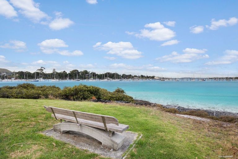 Photo of property in 20a Riverlea Avenue, Pakuranga, Auckland, 2010