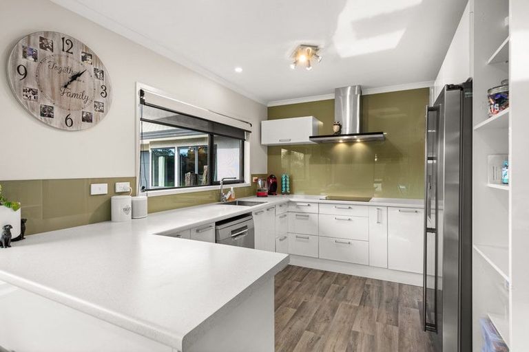 Photo of property in 74r Pyes Pa Road, Pyes Pa, Tauranga, 3112