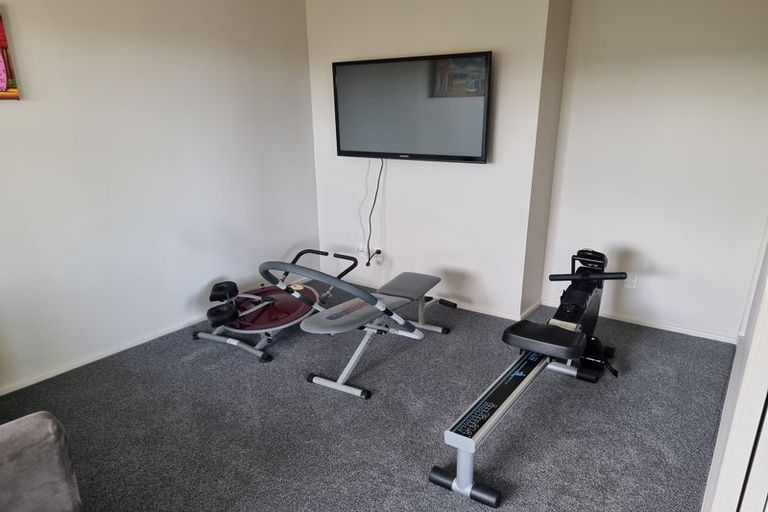 Photo of property in 10/2-22a Balmain Road, Chatswood, Auckland, 0626