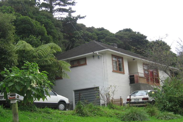 Photo of property in 77 Bird Grove, Stokes Valley, Lower Hutt, 5019