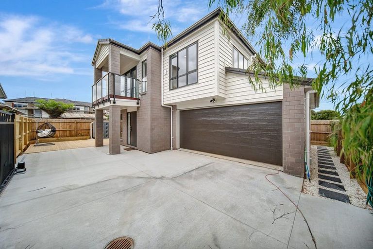 Photo of property in 10a Gardiner Grove, Mangere East, 2024