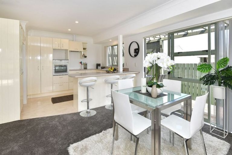 Photo of property in 1/12 Miro Street, Helensville, 0800