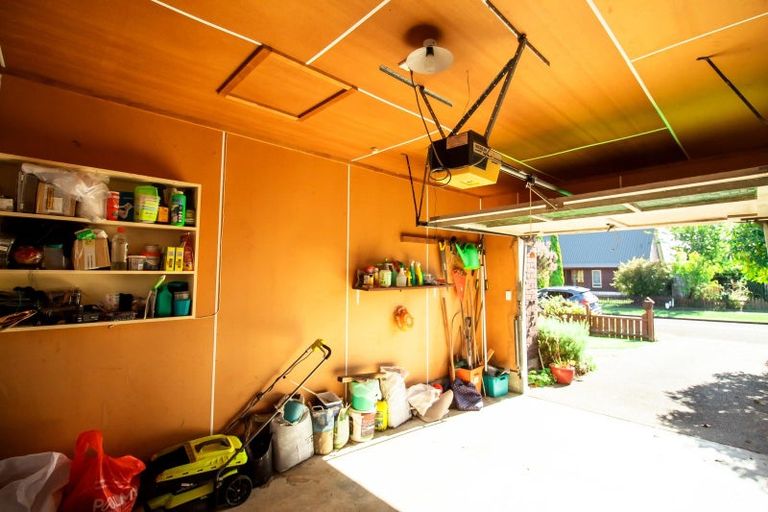 Photo of property in 1a Huata Place, West End, Palmerston North, 4412