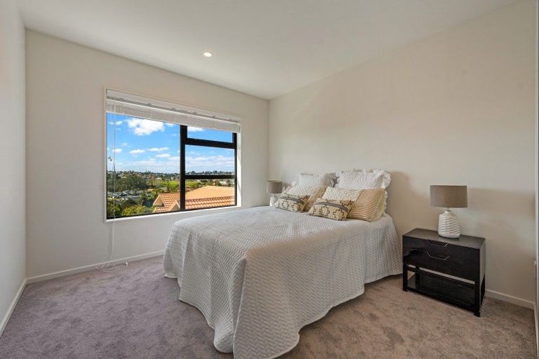 Photo of property in 10a Egret Court, Unsworth Heights, 0632
