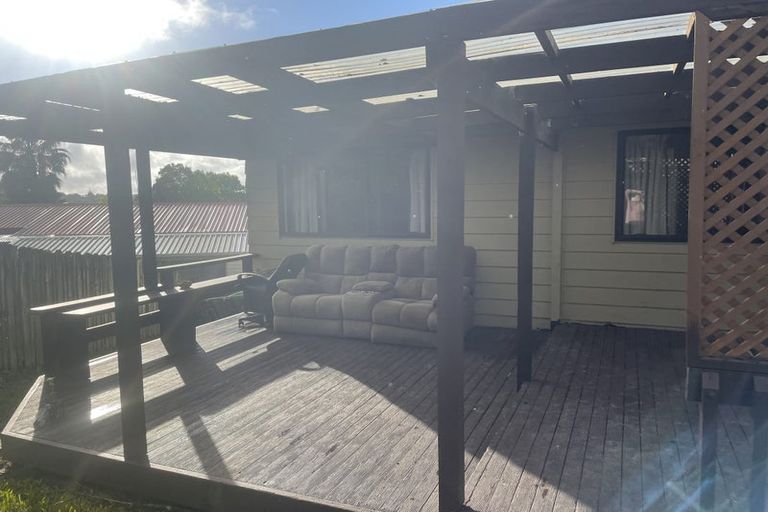 Photo of property in 10 Faram Place, Massey, Auckland, 0614