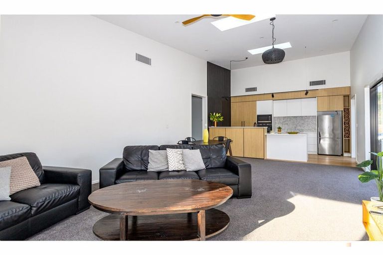 Photo of property in 1 Hislop Street, Geraldine, 7930