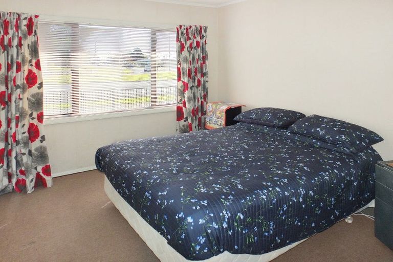Photo of property in 45 Johnston Street, Foxton, 4814
