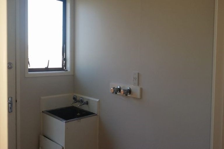 Photo of property in 64 Sunvue Road, Glen Eden, Auckland, 0602