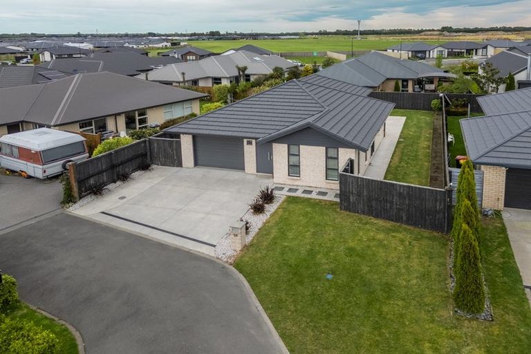 Photo of property in 28 Hartford Crescent, Rolleston, 7615