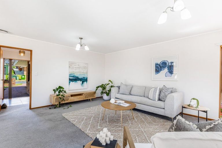 Photo of property in 1/65 Granville Drive, Massey, Auckland, 0614
