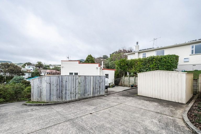 Photo of property in 58 Lincoln Avenue, Tawa, Wellington, 5028