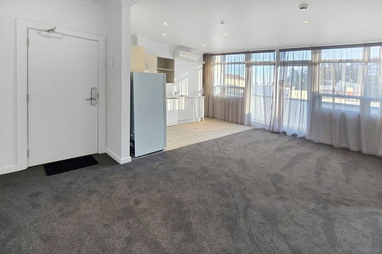 Photo of property in Mclean Towers, 3h/3 Shakespeare Road, Napier South, Napier, 4110