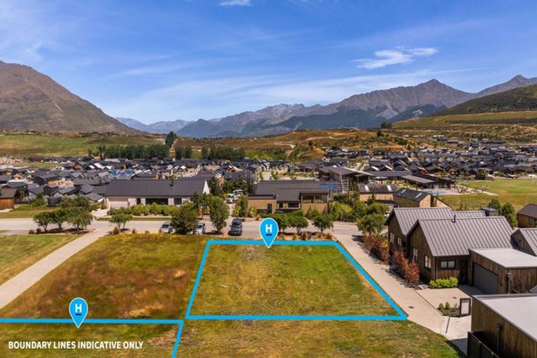 Photo of property in 24 Cunninghams Drive, Jacks Point, Queenstown, 9371