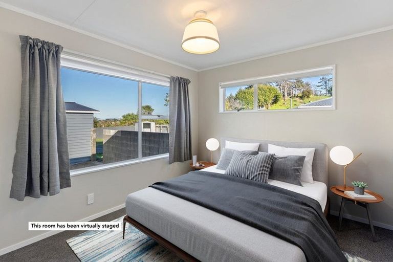 Photo of property in 26 Mountainview Terrace, Otaki Beach, Otaki, 5512