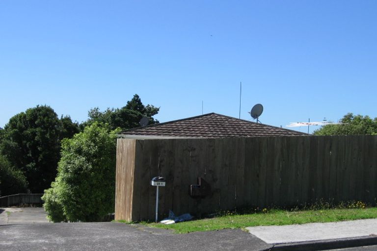 Photo of property in 2/25 Mayall Avenue, Beach Haven, Auckland, 0626