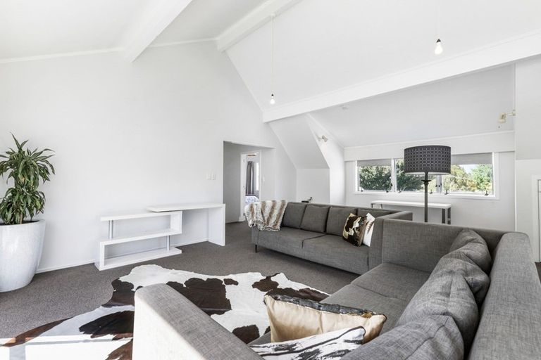 Photo of property in 43 Te Anau Place, Glenview, Hamilton, 3206