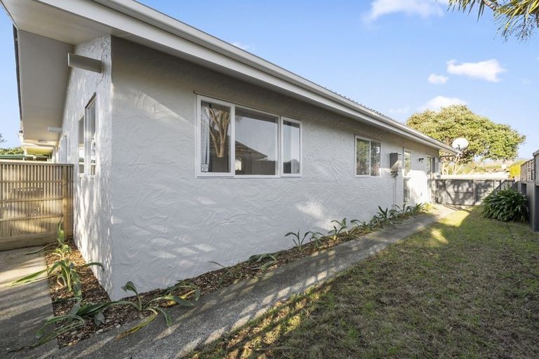 Photo of property in 25b Olive Terrace, Paraparaumu Beach, Paraparaumu, 5032