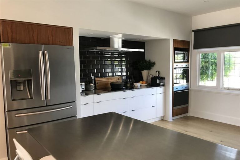 Photo of property in 35 Knowles Street, St Albans, Christchurch, 8052