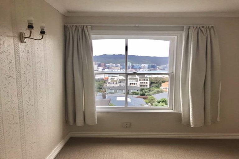 Photo of property in 5 Vogel Street, Mount Victoria, Wellington, 6011