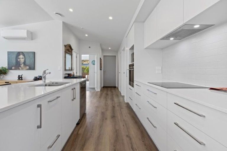 Photo of property in 74 Saint Pauls Drive, Brookfield, Tauranga, 3110