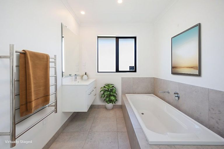 Photo of property in 26 Sardinia Grove, Fitzherbert, Palmerston North, 4410