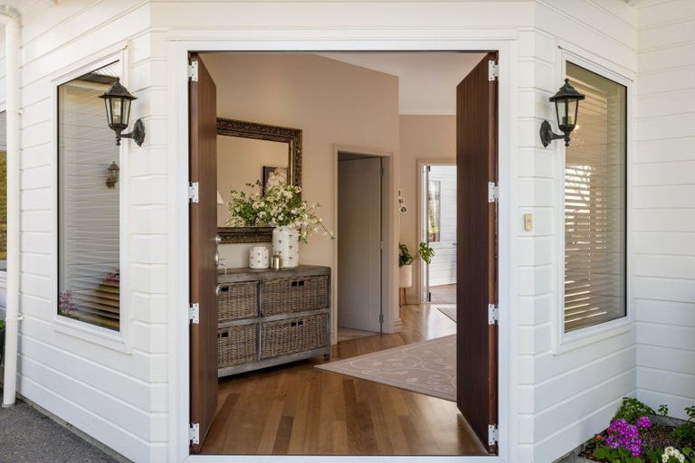 Photo of property in 2r Molloy Rise, Pyes Pa, Tauranga, 3112