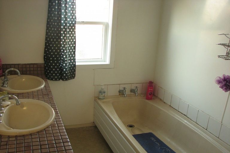 Photo of property in 12a Seddon Street, Te Puke, 3119