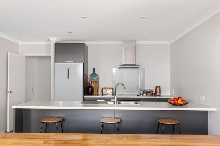 Photo of property in 17 Lakeside Terrace, Omokoroa, 3114