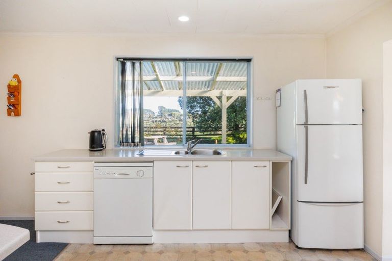 Photo of property in 112 Avenue Road, Foxton, 4891